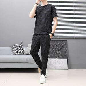 Costume décontracté à manches courtes pour homme avec logo personnalisé, motif 'Adding fertilizer to increase the size of ice', coupe ample, ensemble deux pièces - Product Image 2