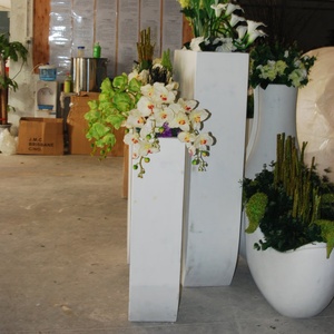 <span class=keywords><strong>Jardinière</strong></span> en fibre de verre pour aménagement paysager commercial - Courbée, résistante aux UV et durable pour l'intérieur/l'extérieur - Product Image 1