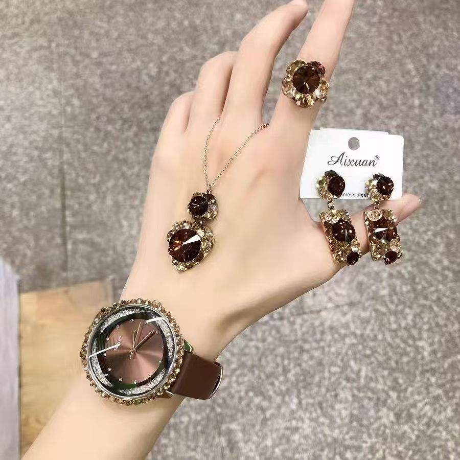 Four-piece set  Contact customer service for styles