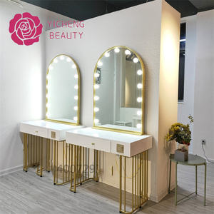 Yicheng Beauty, Unidad de barbería moderna de lujo personalizada, estación de espejo, mesa de maquillaje de salón con LED, venta en línea - Product Image 1