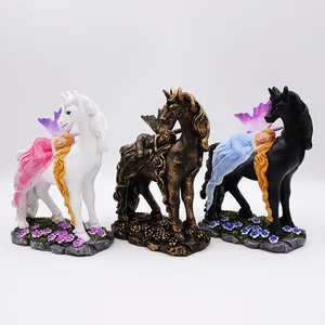 Décoration de jardin à domicile OEM statue unique en miniature en 3D artisanat en résine belle fée mystique et figurines de licorne