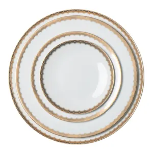 Set Piring Makan Malam Bundar Pinggiran Gelombang Emas Kualitas Tinggi Set Porselen Putih Desain Keramik Set Makan Malam