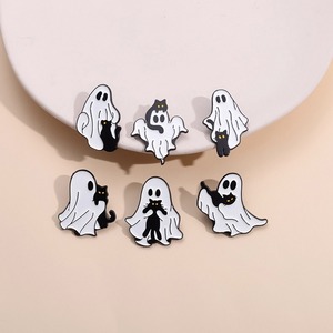 काले रंग की रंगीन धातु के हेलोलीन enamel पिन एक काले बिल्ली के लिए काले रंग की बिल्ली ब्रोच टोपी उपहार - Product Image 1
