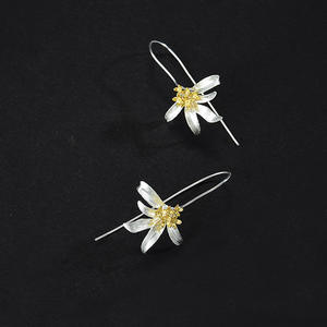 Pendientes Lilya con Forma de Flor, Plata 925, Cristal de Dos Tonos, con Pedrería, para Mujer, Románticos, para Uso Diario - Product Image 5