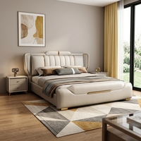 Lit de luxe inclinable moderne en similicuir gris avec garniture dorée, cadre en bois rembourré, tailles King et Queen, élégant capitonnage et rangement