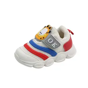 2023 Nieuwe Ontwerp Ademende Casual Kinderbabymesh Wandelschoenen Met Zachte Zolen