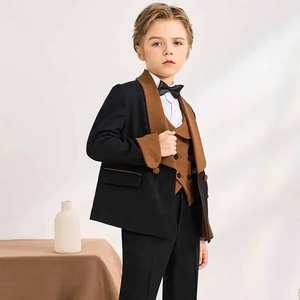 Traje de Tres Piezas Estilo Británico para Hombre, Chaleco, Pantalones y Chaqueta Deportiva Negra con Decoración Marrón para Fiesta de Cumpleaños y Escenario - Product Image 3