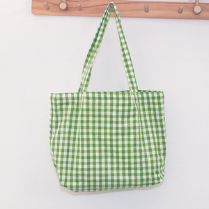 Sac fourre-tout classique en toile à carreaux, léger, avec longues bandoulières, doublure crème et poche intérieure - Product Image 3