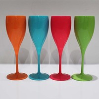 Vente en gros de flûtes à champagne en plastique de haute qualité de 150ml