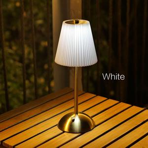 Lampe de table en métal et tissu de haute qualité, lampe d'ambiance LED rechargeable à commande tactile USB pour chambre à coucher, lampe de mariage - Product Image 4