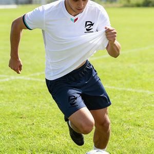 Maillot de football respirant à séchage rapide imprimé par sublimation de qualité supérieure, ensemble d'entraînement personnalisé en gros avec logo d'équipe, tenue de football unisexe pour hommes - Product Image 3