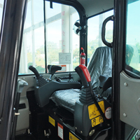 Miniexcavadora Compacta YANMAR CT60-8B3 de 5.82 Toneladas - Excavadora de Orugas para Excavaciones Profundas con Profundidad Máxima de 3812 mm para Excavación de Zanjas