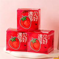 YIWUPOWER Jouet anti-stress en TPR souple et moelleux, en forme de fraise, rempli de farine, jouet sensoriel pour enfants, cadeau de fête