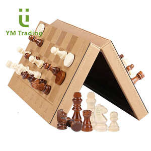 Set di Scacchi e Dama in Pelle e Legno da 12 Pollici per Bambini e Adulti, Scacchiera Magnetica Ecologica dal Design Unico - Product Image 1