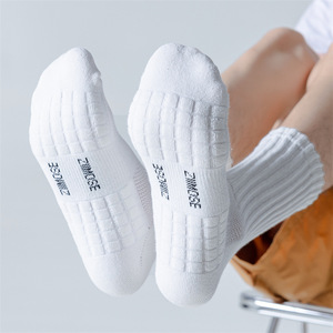 Crew Socks Cotton Mid-Calf Terry Cloth Sole Anti-Slip Basketball Sports Socks Military Green - Product Image 4