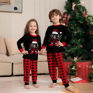Groothandel bijpassende familie kerstpyjama's gezin met kleine rendierletters bedrukte kerstpyjama's katoenen pyjamaset - Product Image 4