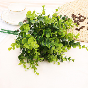 A-1029 Fausses Plantes Ferme Verdure Ressorts Buis Artificiel Tiges pour La Maison Jardin Décoration Extérieure D'intérieur - Product Image 1