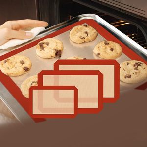 Tapis de cuisson en silicone de qualité alimentaire, réutilisable, antiadhésif, pour macarons et pâtisseries, taille et design personnalisés - Product Image 1