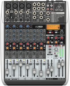 Mezclador Behringer Xenyx QX1204USB Premium de 12 Entradas y 2/2 Buses, Preamplificadores de Micrófono Xenyx, Multiefectos KLARK TEKNIK, Opción Inalámbrica, Paquete de 4 Cables - Product Image 5