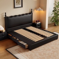Modernes Vintage Öko-Freundliches Gepolstertes Plattformbett mit Stauraum, Hohen Pfosten, Gestepptem PU-Leder-Kopfteil und Massivholz-Basis aus Kiefernholz