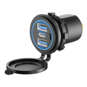 Presa di Ricarica con Luce LED Integrata, 3 Porte Type C PD3.0 e 2 USB QC3.0 Quick Charger 3.0 per Bus, Barche, Camper e Golf Cart - Product Image 1