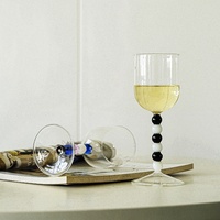 Ensemble de verres à vin tendance haut de gamme en borosilicate, verres à vin mousseux élégants et créatifs pour la décoration de fêtes et banquets à domicile