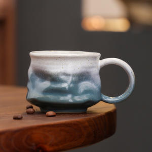 Mug à café en porcelaine à motif plissé fait main en gros, tasse à thé en céramique irrégulière, changement de four, ensemble cadeau d'affaires, tasse à eau rétro - Product Image 5