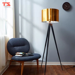 Lampada da Terra Contemporanea con Treppiede Regolabile <span class=keywords><strong>per</strong></span> Salotto di Hotel - Product Image 3