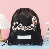 Vente directe d'usine, prix bas, logo personnalisé, sac à dos en polyester recyclé bon marché, sac de sport en nylon avec cordon de serrage