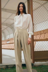 Pantalones de estilo elegante rústico para mujer al mejor precio colección de otoño servicios ODM hechos en Vietnam - Product Image 4