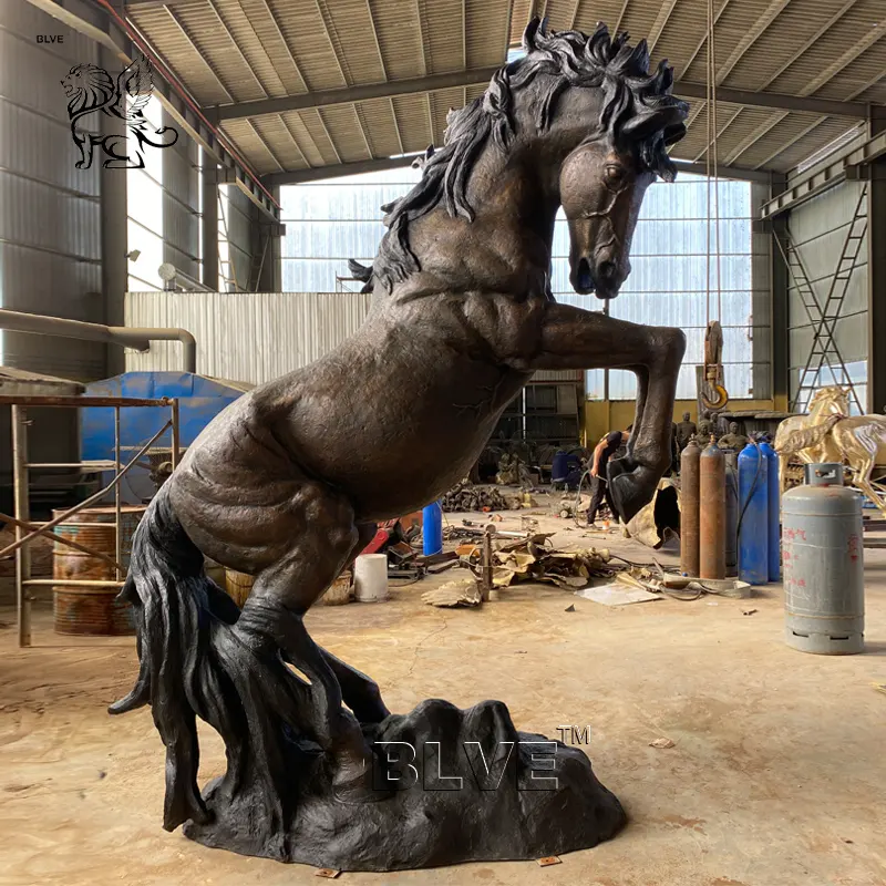 Blve Outdoor Life Size Metalen Paard Standbeeld Tuin Grote Gegoten Bronzen Paard Sculptuur Te Koop