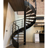 LM Kit d'escalier en colimaçon circulaire en acier de couleur blanche pour l'extérieur.