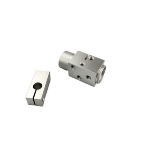 Usinage CNC de haute précision de pièces de quincaillerie, usinage CNC de pièces en alliage d'aluminium et d'alliage de titane, et pièces CNC personnalisées - Product Image 4