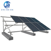 Support de montage au sol en ciment solaire durable, système de support photovoltaïque de haute qualité conçu pour les fermes solaires et les centrales électriques