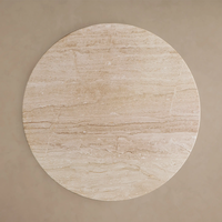 Table à manger ronde en marbre brut DH, base en travertin courbée artisanale, table en pierre massif pour maison contemporaine