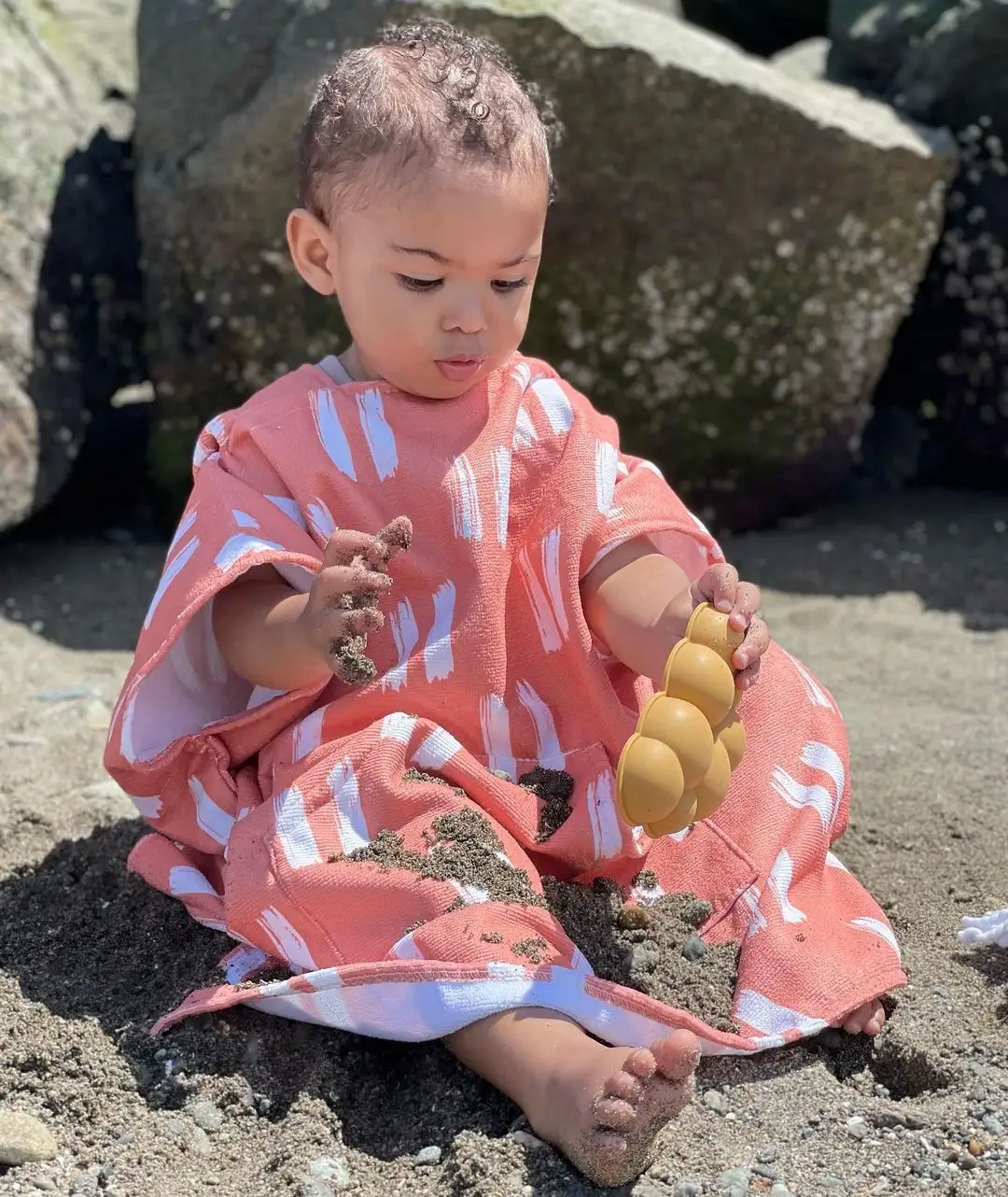 OEM handuk mandi anak-anak motif hewan kartun, handuk mandi ponco dengan tudung Super menyerap untuk anak-anak bertudung handuk pantai