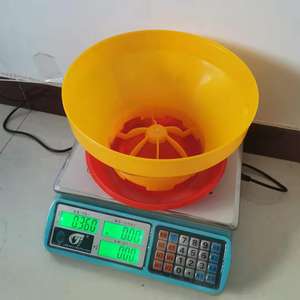 Comedero Automático Turbo de 6 kg, Comedero Manual Giratorio <span class=keywords><strong>para</strong></span> <span class=keywords><strong>Pollos</strong></span>, Barril <span class=keywords><strong>para</strong></span> Sistema de Alimentación de <span class=keywords><strong>Pollos</strong></span> en el Patio Trasero - Product Image 4