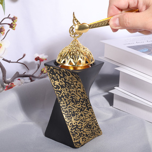 <span class=keywords><strong>Bruciatore</strong></span> di <span class=keywords><strong>Incenso</strong></span> in Resina Araba di Alta Qualità per Ramadan, Decorazione Casa, Matrimoni e Festività - Artigianato Artistico e Culturale - Product Image 3