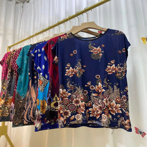 Blouses élégantes en soie pour femmes, modèle FYK172, grandes tailles, vente en gros, avec de nombreux imprimés floraux - Product Image 4