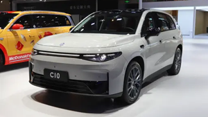 Véhicule d'<span class=keywords><strong>occasion</strong></span> ou neuf, modèle 2024/2026, Leapmotor C10, SUV compact à énergie nouvelle EREV/EV pour usage domestique, en promotion à prix abordable - Product Image 2