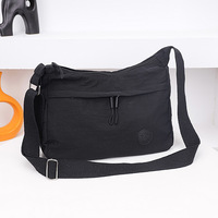 Sac bandoulière en nylon personnalisé tendance pour femme, imperméable, de haute qualité, style messager vintage de luxe, avec sangle réglable et grande fermeture éclair
