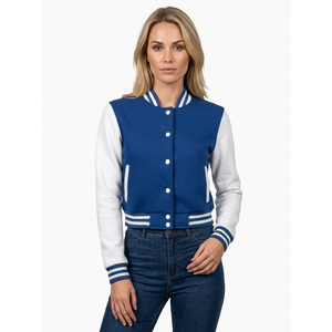 Veste universitaire bleue pour femme, manches blanches, blocs de couleur, col montant, fermeture à boutons recouverts, imperméable, respirante, doublure polaire - Product Image 1