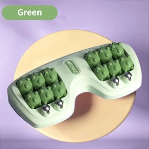 Masseur pour <span class=keywords><strong>les</strong></span> <span class=keywords><strong>pieds</strong></span>, détend efficacement <span class=keywords><strong>les</strong></span> muscles du bas des <span class=keywords><strong>pieds</strong></span> et soulage la fatigue causée <span class=keywords><strong>par</strong></span> <span class=keywords><strong>les</strong></span> longues promenades. - Product Image 4