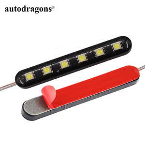 Feu Stop Latéral Clignotant à 6 LED, Indicateur Clignotant, Feu d'Urgence pour Voiture, Camion, VUS, Moto - Product Image 5