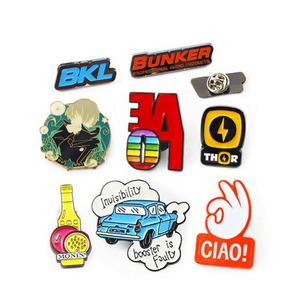 Pin de solapa personalizado de metal con diseño de dibujos animados japoneses, insignia de esmalte duro, pin para sombrero de anime japonés, cadena, impresión UV, tipo bronce y latón - Product Image 5