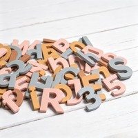 Lettres magnétiques colorées personnalisées OEM, majuscules et minuscules, pour l'enseignement préscolaire et maternelle des enfants