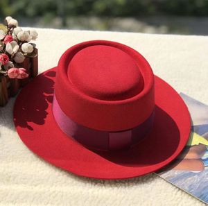 หมวกเฟโดราทรงแบนปีกกว้าง รุ่น LM0329A ขายส่ง แฟชั่นใหม่ ทำจากผ้าขนสัตว์ ทรงมงกุฎ เหมาะสำหรับทั้งชายและหญิง สวมใส่ในโอกาสทางการ - Product Image 2