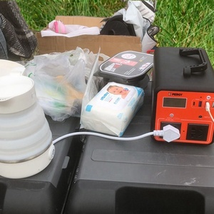 Station d'alimentation portable 50000mAh, batterie solaire au lithium-ion, batterie externe, fonctionnalités 300W 500W, idéale pour le camping en plein air - Product Image 4