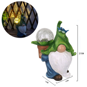 Résine Artisanat Nain Jardin Gnome Statue Noël Jardin Décoration Extérieure Pelouse Cour Lumière Solaire - Product Image 1