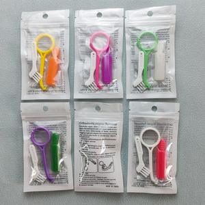 Suministros personalizados de ortodoncia al por mayor, herramienta 3 en 1 para quitar <span class=keywords><strong>alineadores</strong></span>, masticables y Juego de alicates de soporte para bandejas <span class=keywords><strong>transparentes</strong></span> de aparatos ortopédicos - Product Image 1